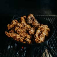 PATATAS BRAVAS O ALIOLI